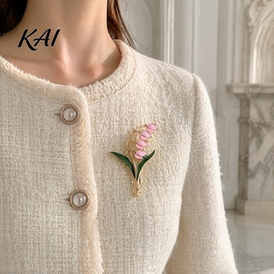 Retro Flower Brooch Pin for Women, Golden Plated Floral Lapel Pin, Blossom Badge Jewelry Daily Wear Parties Anti Oxidation