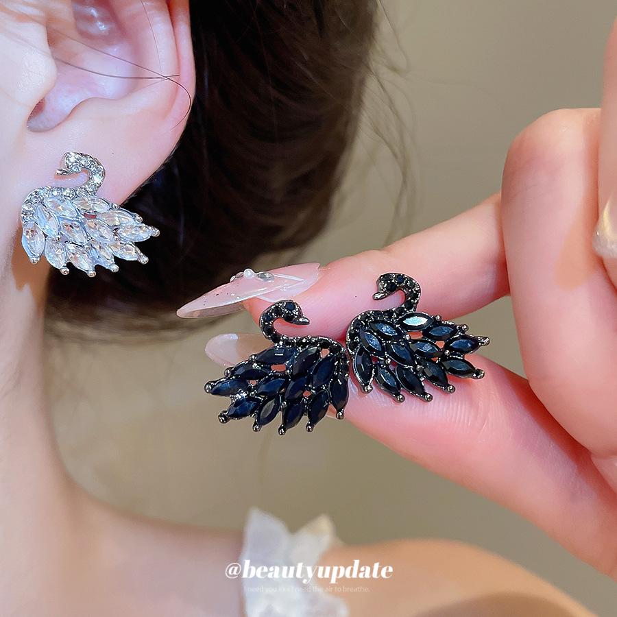 Silver Needle Diamond Swan Stud Earrings - Luxurious, Exquisite and Fashionable for Women