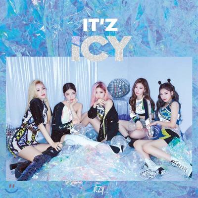 ITZY - IT’z ICY (IT’z/ICY вер. случайно отправлено)