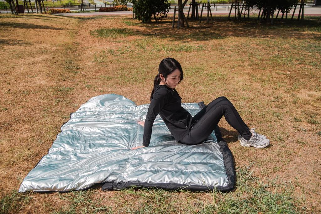 Спальный мешок Черный теплый даже в экстремальной структуре 1600 г Легкий Компактный Верхний чехол Конвертного типа Спальный мешок Зимний Спальный мешок Весна 3 400T20D