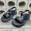 Повседневные босоножки на платформе для женщин, летние трендовые туфли-лодочки, элегантные туфли на среднем каблуке для женщин, туфли на плоской подошве, дизайнерские пляжные сандалии для девочек