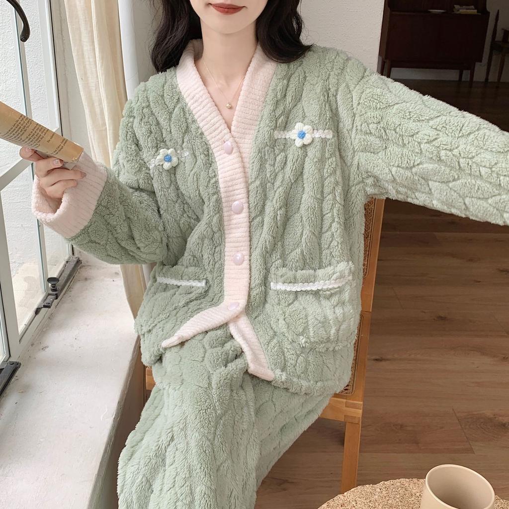 Coral Velvet Pajama Women's New Winter Fleece Thickened Warm Sweet Flannel Can Be Worn Outside The Home Suit