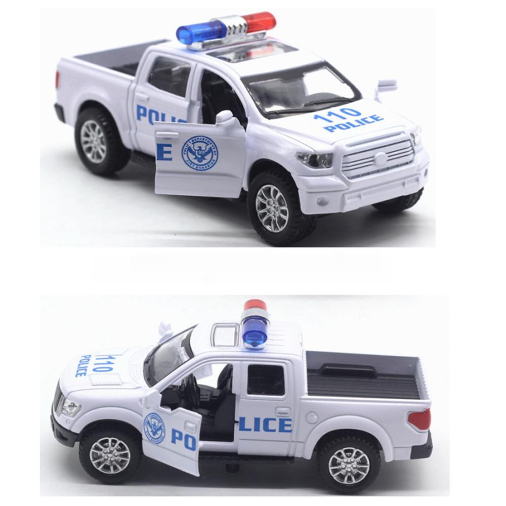 Мини-полицейская машина Ford в масштабе 1/32, Мини-полицейская машина Toyota, модель автомобиля с откатным механизмом Мини-полицейская машина, литая под давлением модель автомобиля, литая под давлением игрушечная машина