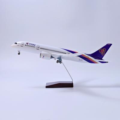 Самолет B787 43 см Масштаб 1/130 Модель авиалайнера Thai Airlines со светом и подставкой Литой смоляной миниатюрный самолет Украшение Подарки