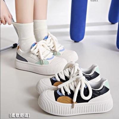 Уродливо милые белые туфли на платформе женская платформа 2025 весна и осень новинка нишевые повседневные универсальные кожаная поверхность корейская версия студенческая доска ш