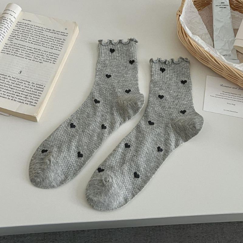 Женские летние тонкие милые дышащие сетчатые носки-гольфы средней длины с кружевом в виде сердечек