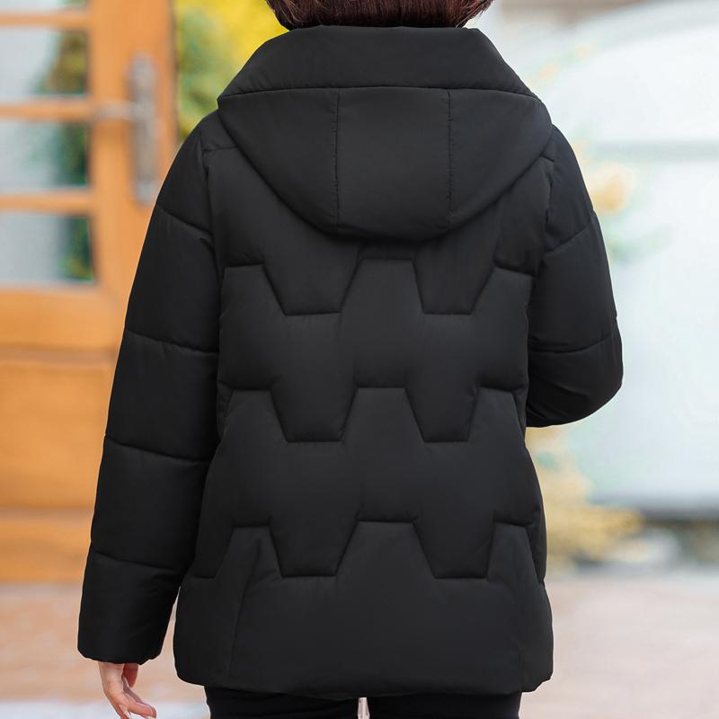 Куртки для женщин среднего возраста, зимние короткие пальто с капюшоном, элегантные толстые теплые парки больших размеров для женщин, верхняя одежда