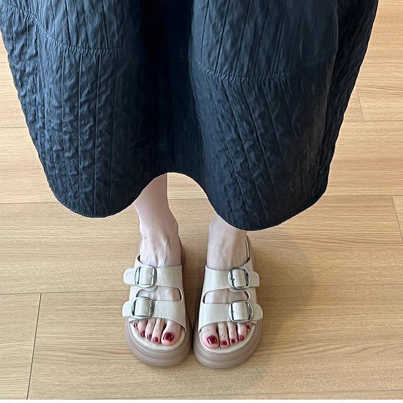 Retro soft leather open-toed slippers women's muffin thick-bottomed versatile French belt buckle cool slippers Xiaohongshu popular