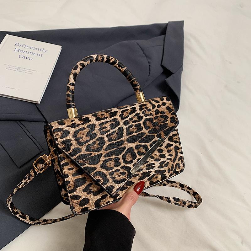2025 новая сумка на плечо с леопардовым принтом, модная и простая сумка под мышкой, сумка-мессенджер на цепочке, сумка-мессенджер