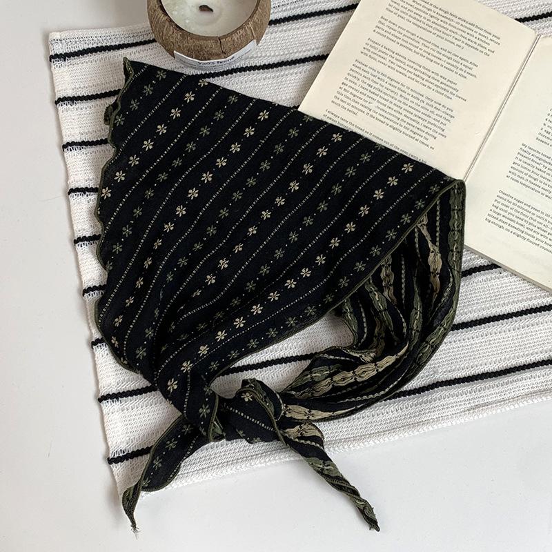 Треугольный шарф шарф женский ретро литературный и универсальный шарф защита шеи декоративный треугольный шарф головной платок маленький шарф шелковый шарф