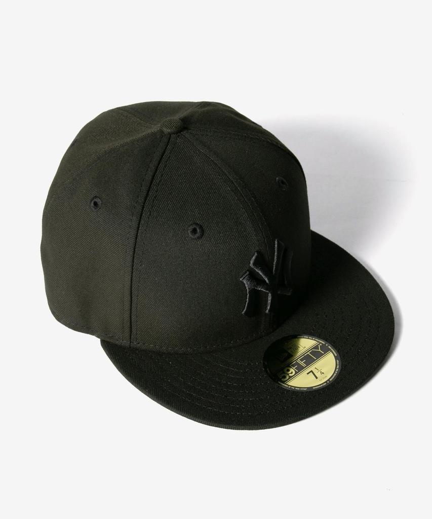 New Era 59FIFTY 11591128 MLB Нью-Йорк Янкис Приталенная кепка Черная на Черном Размер 7 3/8 (58,7 см) Бейсбольная кепка