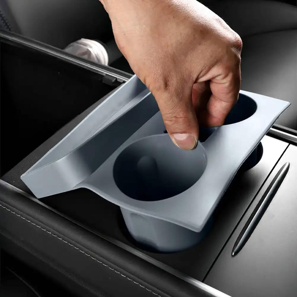 Держатель для стакана с водой в центральной консоли автомобиля, ограничитель для держателя стакана с водой, противоскользящий коврик с 2 отверстиями для аксессуаров Tesla Model 3/Y