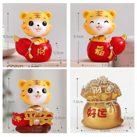 Трясущий головой тигр, креативная забавная поза, мини-полезный очаровательный микро-ландшафтный дизайн для грузовика