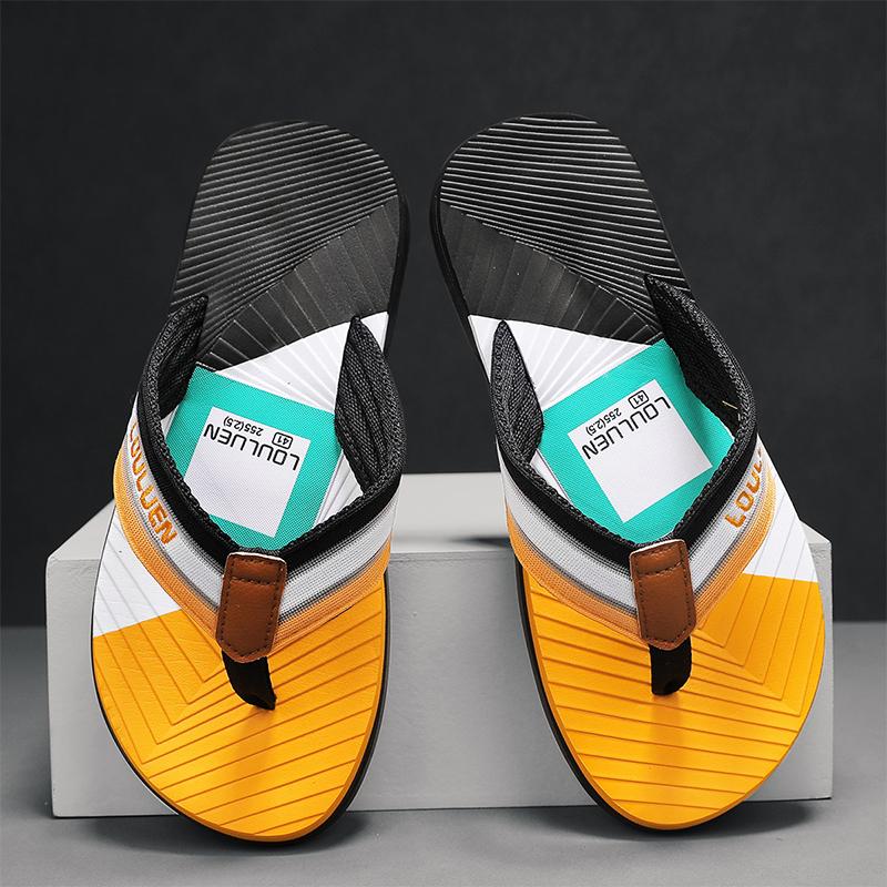 Модные высококачественные летние пляжные шлепанцы Модные мужские шлепанцы Мужские повседневные дышащие нескользящие пляжные тапочки Мужские летние уличные
