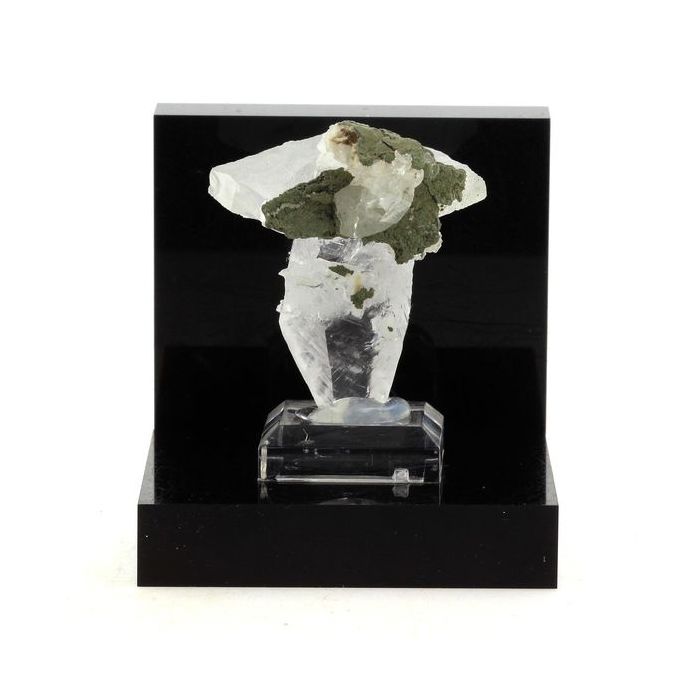 Calcite 129.6 carats