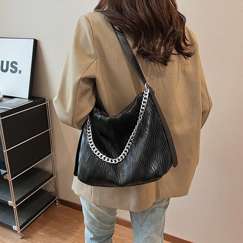 Вместительная сумка-тоут в стиле легкой роскоши, женская, новая 2025, высококлассная сумочка на цепочке, универсальная сумка через плечо, сумка-мессенджер, тренд