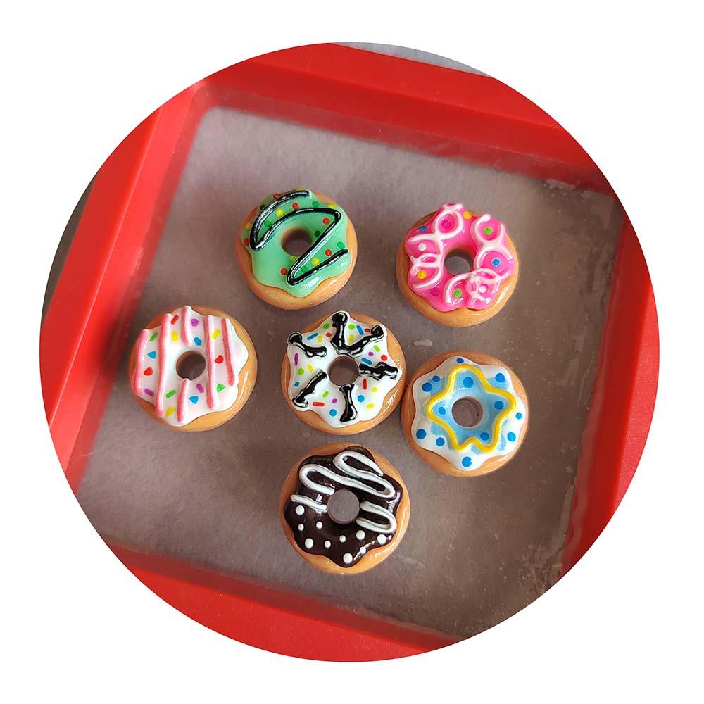 Kawaii Miniature Chocolate Donuts Resin Flat Back Simulation Food Donut Cabochon for Doll House DIY Scrapbooking