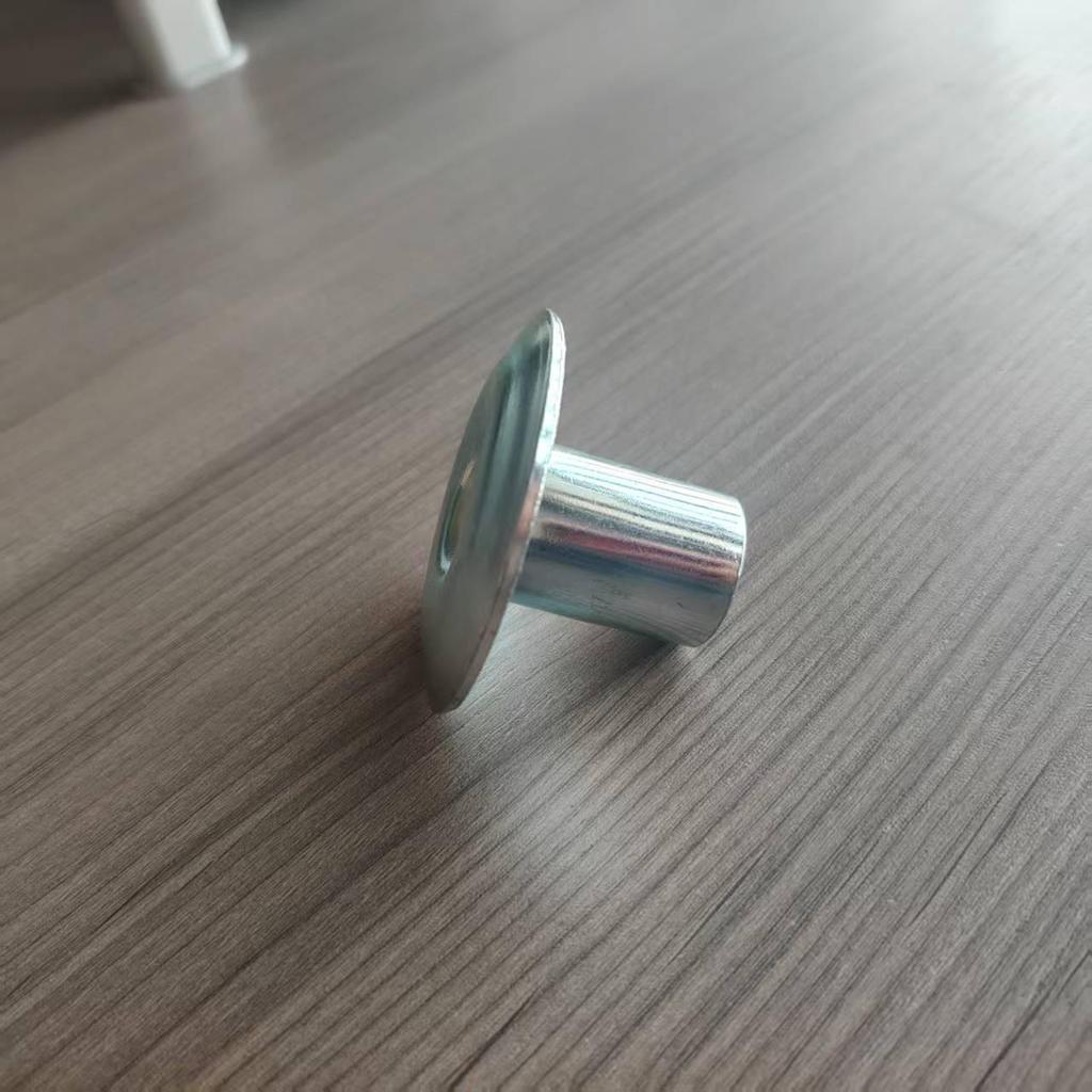 52002661 Body Mount Retainer for 1987-1995 Jeep Wrangler.