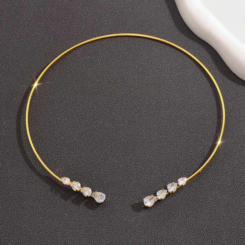 Регулируемое женское медное колье-чокер с цирконом в форме капли