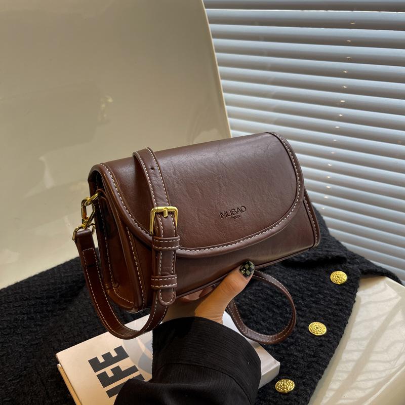 Нишевая дизайнерская сумка-мессенджер на одно плечо 2025 новая трендовая сумка осень-зима женская универсальная маленькая квадратная сумка с широким плечевым ремнем