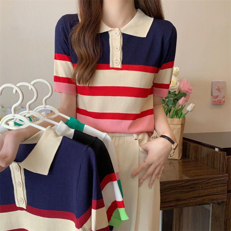 Женская трикотажная футболка с воротником поло в полоску - контрастный цвет, короткий рукав, облегающий крой, стильный, омолаживающий, универсальный летний топ