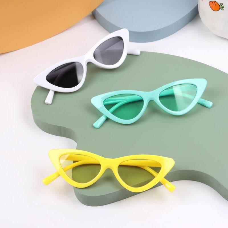 Trendy Cat Eye Sunglasses for Kids – Light Tint, Stylish European & American Fashion