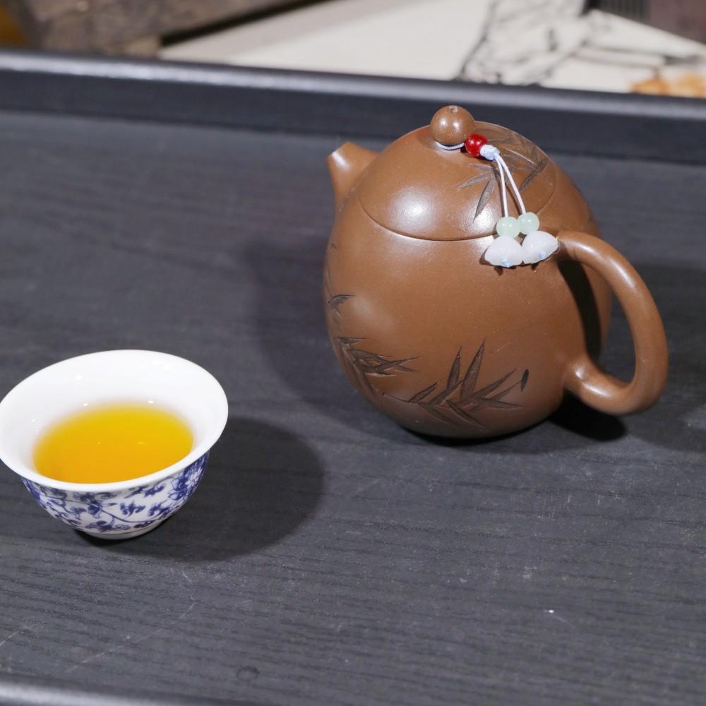 Handcrafted Yixing Zisha Purple Clay Teapot by Famous Artist - Bamboo Leaf Dragon Egg Design Tea Set