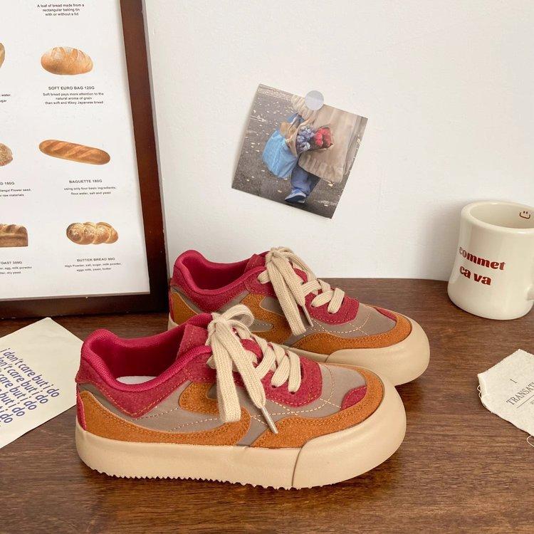 2024 popular new retro red thick baseplate shoes women's autumn niche Hong Kong style chic round head casual moral training shoes