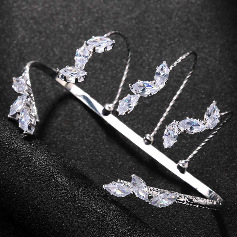 Модный открытый браслет из листьев циркония для женщин, праздничный подарок, блестящие бриллианты, регулируемые аксессуары для рук