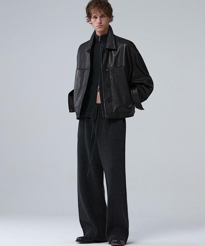 UMARMUNG Italian Vegetable Lambskin Trucker Jacket_Earthy Black