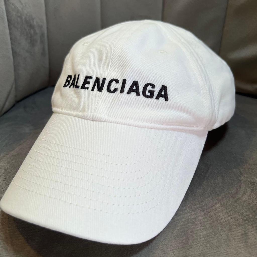 Б/у Кепка Balenciaga BALENCIAGA с сумкой Оригинальный товар