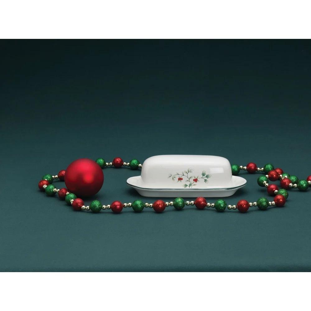 Зимняя ягода Масленка с крышкой Каменная керамика Праздничная праздничная посуда Блюдо Безопасно для мытья в посудомоечной машине Тисненый дизайн Рождественская сервировка стола