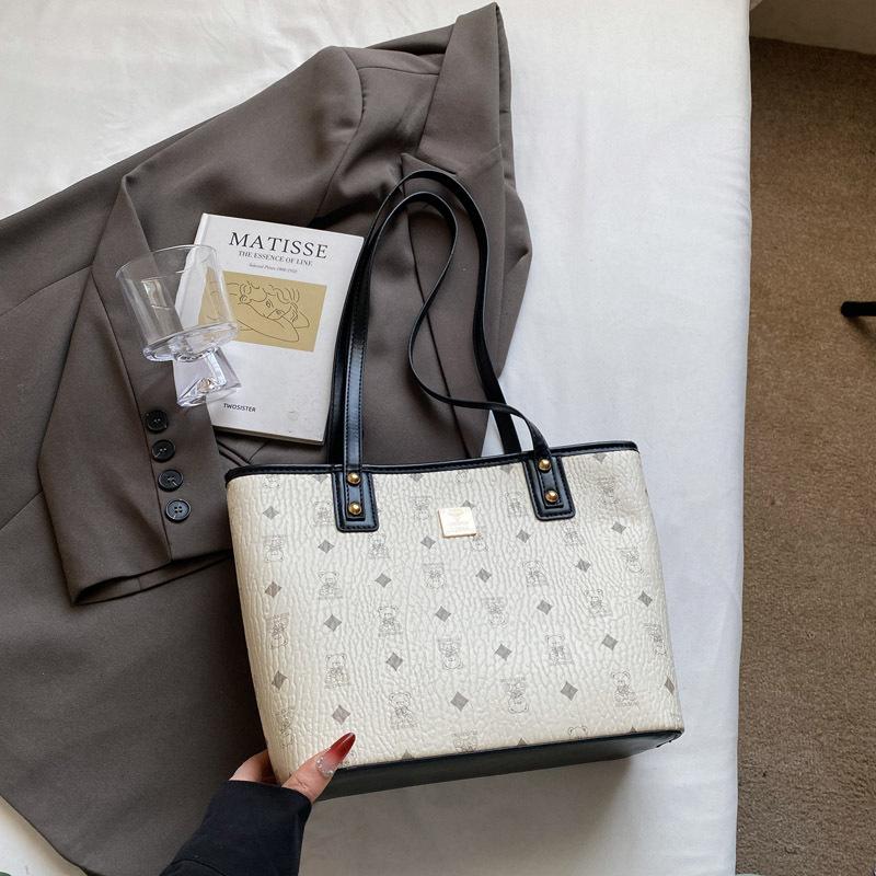 Женская сумка-тоут большой вместимости 2025 новая летняя универсальная сумка через плечо повседневная модная сумка для занятий для студентки колледжа