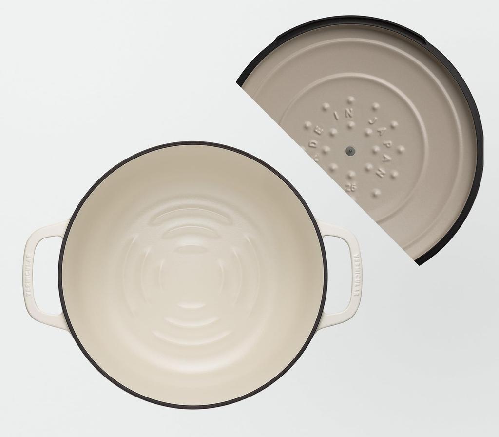 Vermicular Чугунная эмалированная кастрюля 26 см Матовый лен бежевый Приготовление без воды Выпечка без воды Специальная книга рецептов в комплекте Духовка Кастрюля 2 Крышка [Мелкий тип]