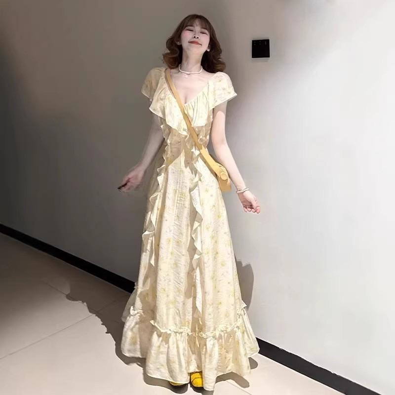 French First Love Ruffled V-neck Floral Dress Women's Seaside Vacation Style Waist Slimming Fairy Long