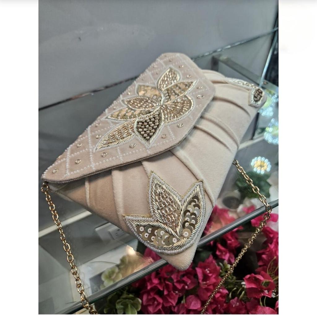 Вышитый клатч для женщин Дизайнерская сумочка Вечерняя Свадебная Подарочная сумка Кроссбоди Слинг Подарок для подружки невесты для нее Мамы Жены Подруги