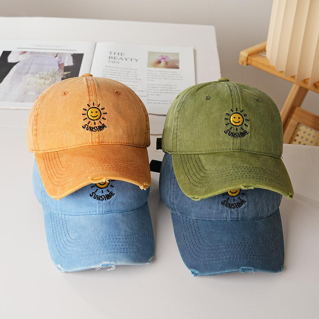Hole sand wash smiley face sun embroidery baseball cap men's and women's outdoor leisure sun hat versatile trend cap