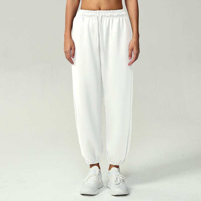 Женские спортивные брюки с манжетами из мягкого воздушного слоя: Идеально для фитнеса на открытом воздухе, бега и ношения осенью/зимой