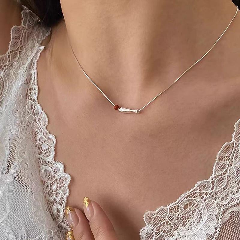 Жемчужное ожерелье женское нишевое легкое роскошное дизайнерское модное темпераментное цепочка на ключицу цепочка на шею цепочка на свитер цепочка из бисера