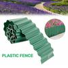 Садовая трава, газонная кромка, ограждение, дорожка, пластиковый забор, вставленный в траву, аксессуары для сада на открытом воздухе, украшение