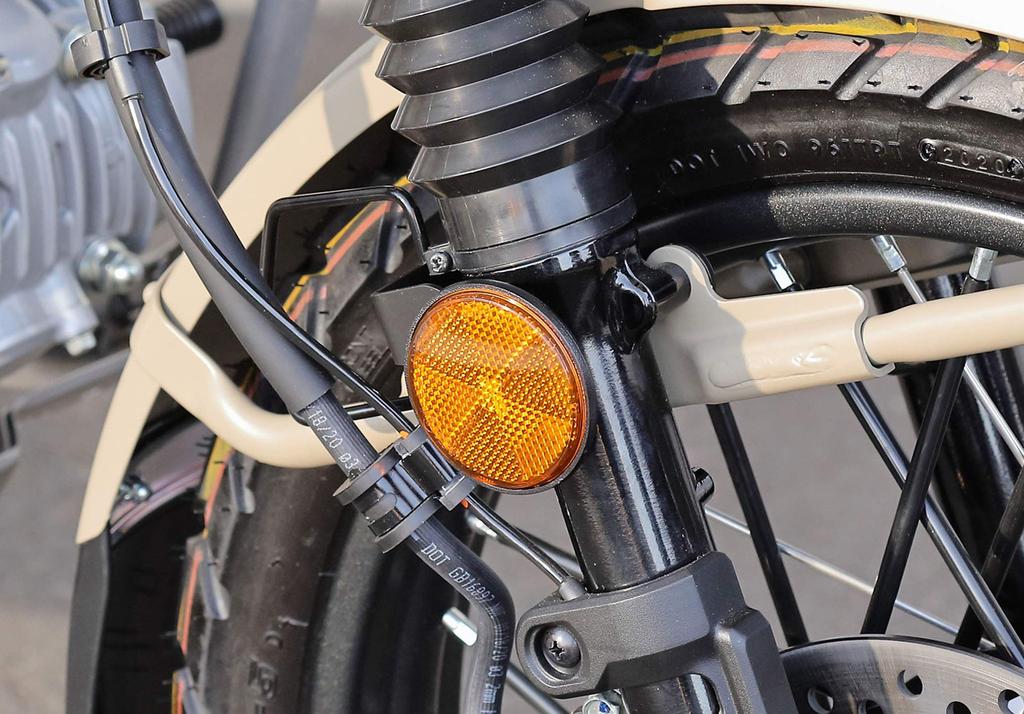 Kijima CT125 Hunter Кабина (Я55/Я65) 305-2153 Мотоциклетные кронштейны Кронштейны для переноса отражателя Левый и правый набор Передние Стальные Черная отделка