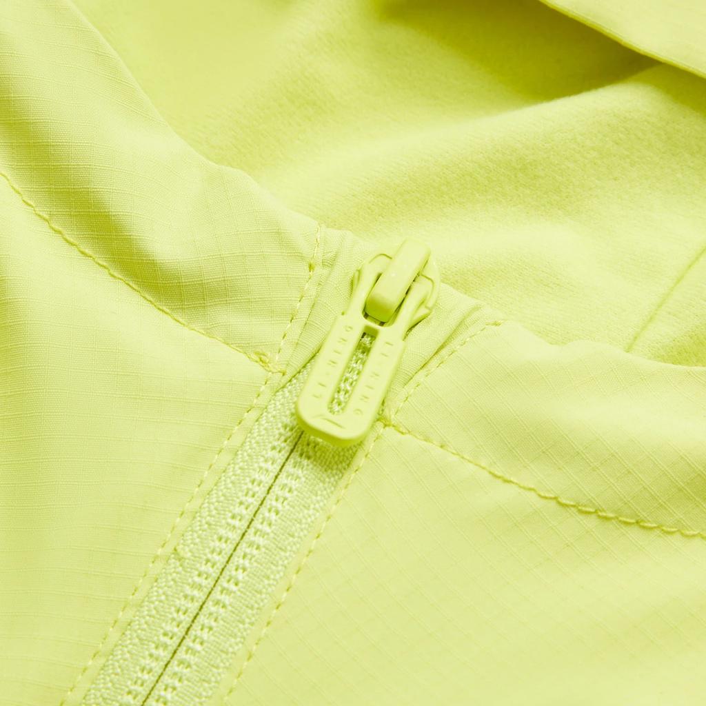 Li-Ning Удобная повседневная водонепроницаемая трехмерная флисовая подкладка с капюшоном на молнии ветровка мужская верхняя одежда желто-зеленый AFDU089-9