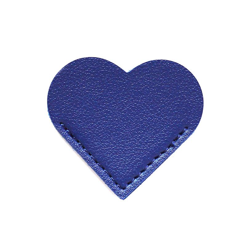 Держатель для книг из искусственной кожи в стиле «сердце любви» — изысканный портативный подарок для студенческой библиотеки. Креативная закладка в форме сердца с мультяшным персонажем.