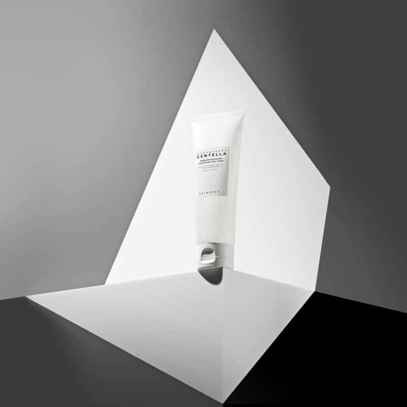 Skin1004 Осветляющий очищающий гель-пенка Madagascar Centella Tone 125 мл