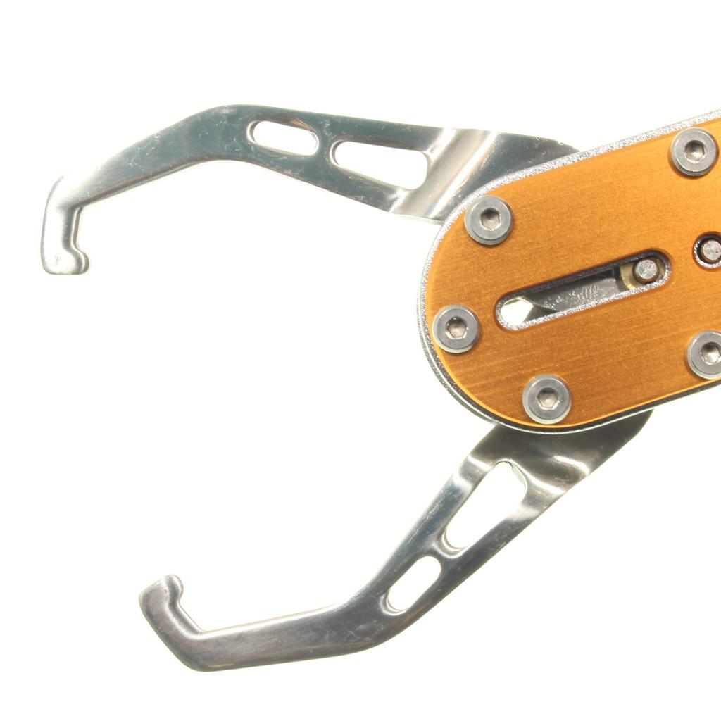 1091 Fish Carbon Fiber Fish Grip (Iregui) Grip, Pistol-Shaped (Gold)