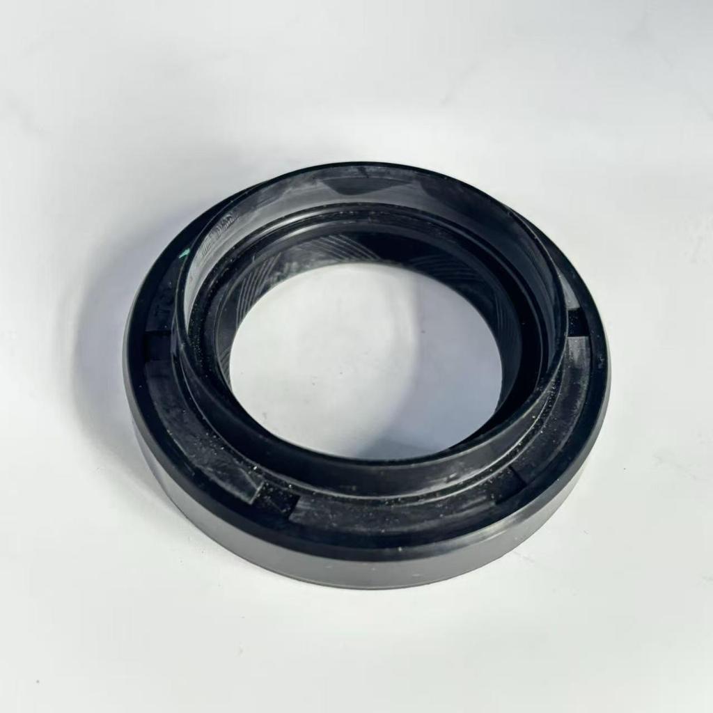 Half Shaft Oil Seal for Ford Fiesta 09 Model - Rubber Seal Ring, Auto Parts
