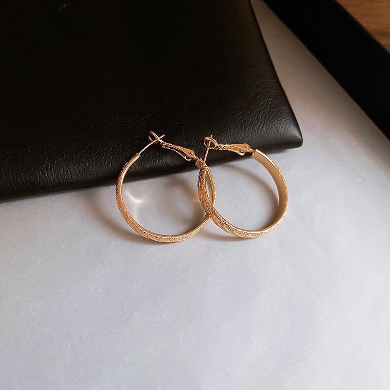 Серьги-кольца из золота с измельченным серебряным цирконом серьги Европейский и американский дизайн серег нишевые