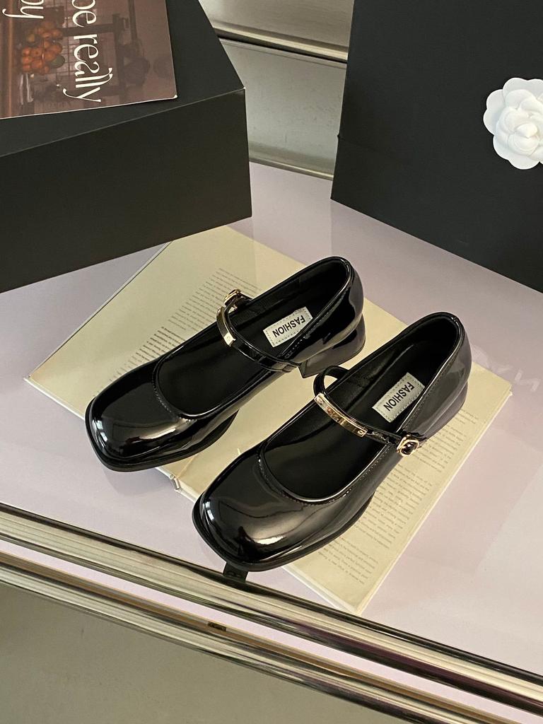 Mary Jane Shoes Women's New Waterproof Table One-word Buckle with Square Head Shallow Mouth Single Shoes In Autumn and Winter 2025