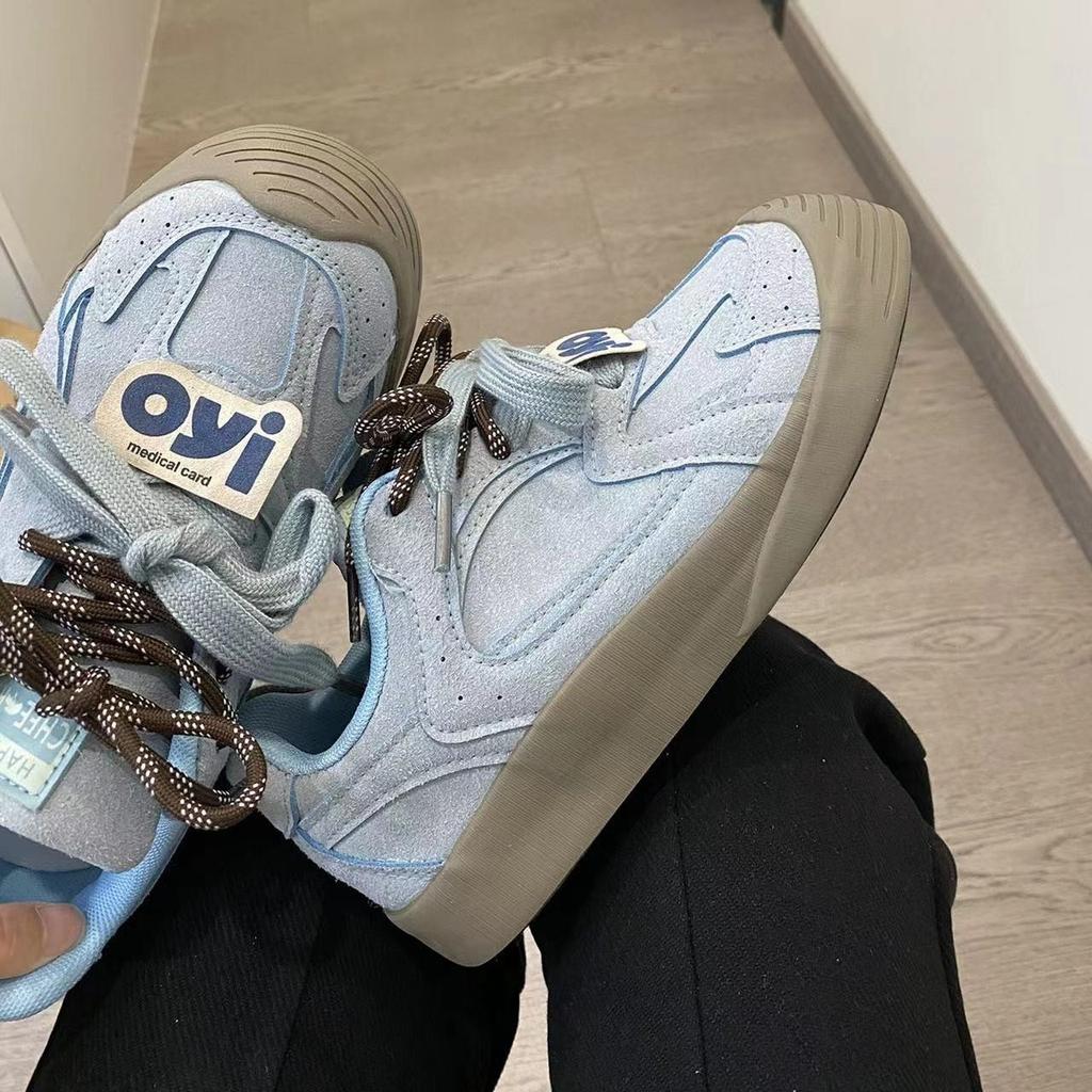 Dexun Shoes Women's 2025 Summer New American Retro Niche Does Not Hit Little White Shoes, Street Shooting Versatile Casual Women's Shoes