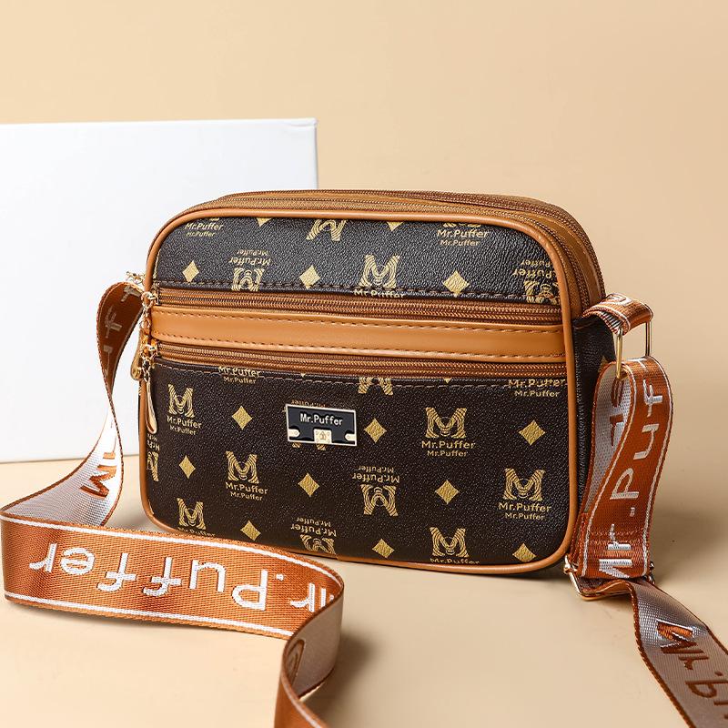 Fashionable Women's Bag, Middle-aged Mother's Bag, Single-shoulder Crossbody Bag, Versatile for Ladies with Floral Patterns, Small Square Bag